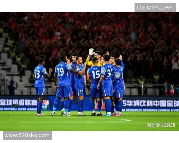 成都足球队以62分稳居锦标赛积分榜首位争夺冠军势头强劲 成都足球队以62分稳居锦标赛积分榜首位争夺冠军势头强劲